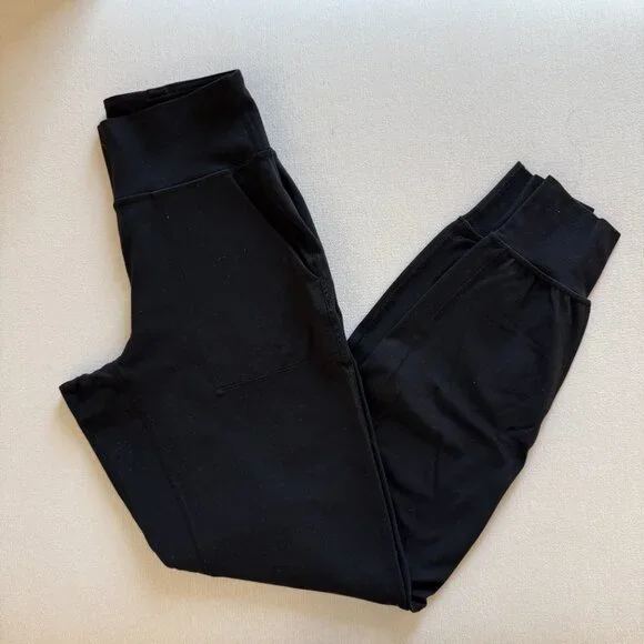 Lululemon Align Jogger in black - Picture 5 of 8
